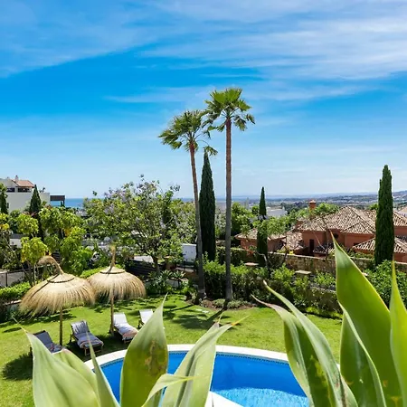 Luxury Marbella Region, Gated Community וילה אסטפונה